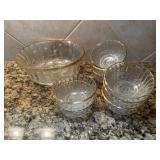 Vtg Glass Bowls with Gold Trimï¿½8.5ï¿½4