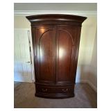 Broyhill Armoireï¿½51x22x82