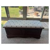 Lane Cedar Hope Chest 43ï¿½ï¿½x17ï¿½ï¿½x18ï¿½ï¿½