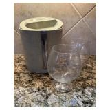 Vtg Ice Bucket w/Tongs & Glassesï¿½7ï¿½7