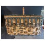 Vintage Wicker Picnic Basket with Hinged Lid