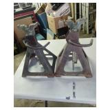 2 Jack Stands