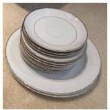 Sonnet Fine China Dinnerware Set