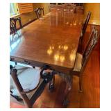 Henredon Style Wood Dining Table w/2Leafs
