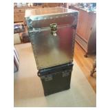 2 Storage Trunks