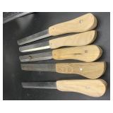 5 Leather Knives
