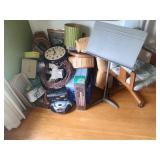 Contents of Corner of Bedroom - Read Details