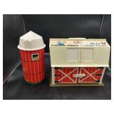 Vintage Fisher Price Little People Barn & Silo