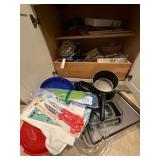 Kitchenware, Utensils, and Bakeware Collection