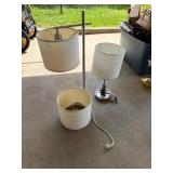 2 Modern Lamps with Extra Lampshade