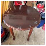 Wooden Accent Side Table With Shell Carving, 21.5'