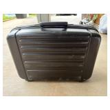 Samsonite Hard-Shell Gun Case with Foam Lining