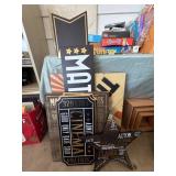 Theater-Themed Decorative Signs
