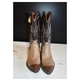 Women's Two Tone Boots 5.5