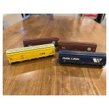 4 HO Scale Hoppers