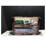 1:64 Racing Champions Team Transporters