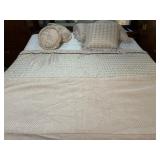 King Size Bedding Set With Throw Pillows