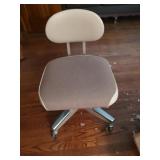 Inter Royal Metal Rolling Chair