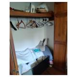 Contents of Closet - Read Details