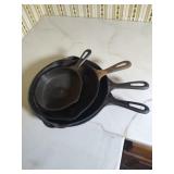4 Cast Iron Skillets