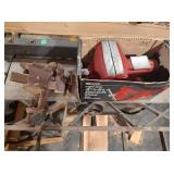 2 Vises