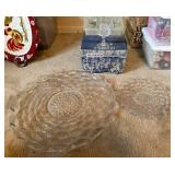 6 Crystal Goblets and Crystal Trays