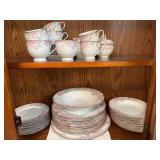 Mikasa Fine China Dinnerware Set