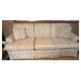 Bassett Couch With Fold-Out Bed, 75ï¿½ x 20ï¿½ x 32ï¿½