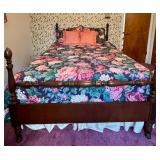 Four-Poster Bed With Bedding Set