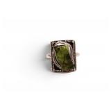 Arisan Stelring Silver Raw Peridot Statement Ring