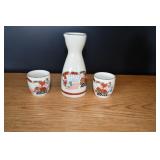 Vintage Kutani Ware Japanese Saki Set