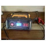 Everstart Battery 15 Amp Charger/ 50 Amp Starter