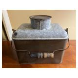 Vtg Metal Lunch Pail with Handle 9.5ï¿½x5.5ï¿½x8ï¿½
