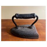 Vtg Cast Iron Sad Iron With Handle 6ï¿½x3.5ï¿½x5ï¿½