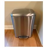 Trash Canï¿½17x13x23