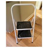 White Two-Step Folding Stoolï¿½17ï¿½20.5ï¿½36