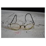 Pair of Vtg Gold Wire Rim Eyeglasses