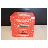 New Christmas Hello Kitty 2 Qt Crockpot