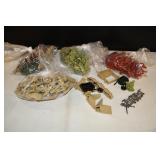 Lot of Plastic Army Figures & Accessories