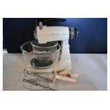 Vtg Sunbeam Mixmaster w/ Attachments