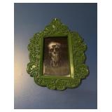 Green Ornate Frame w/Artworkï¿½12ï¿½16