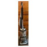 Shark Lift-Away Deluxe Vacuum Cleaner