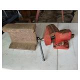 Wilton 4' Vise and 9' Railroad Track Anvil
