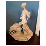 Giuseppe Armani Florence Figurine 'Lady with a