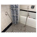 Freestanding Metal Towel Rack With Three Bars