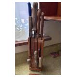 Wood Knife Block With Assorted Knives
