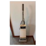 Regina Heavy Duty Floor Polisher