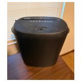 Staples Black Paper Shredder