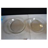 Pair of Pyrex 209 8" Pie Pans