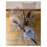 NOS Nissan Genuine Clips 24210-N4600ï¿½10 Total
